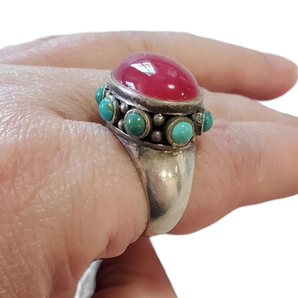 Vintage Sterling Large Turquoise and Gemstone Ring - Picture 3 of 15